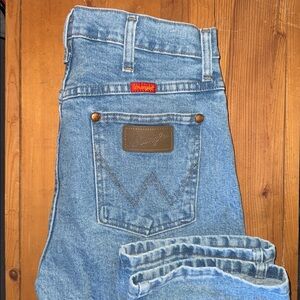 Wrangler Classic Blue Jeans